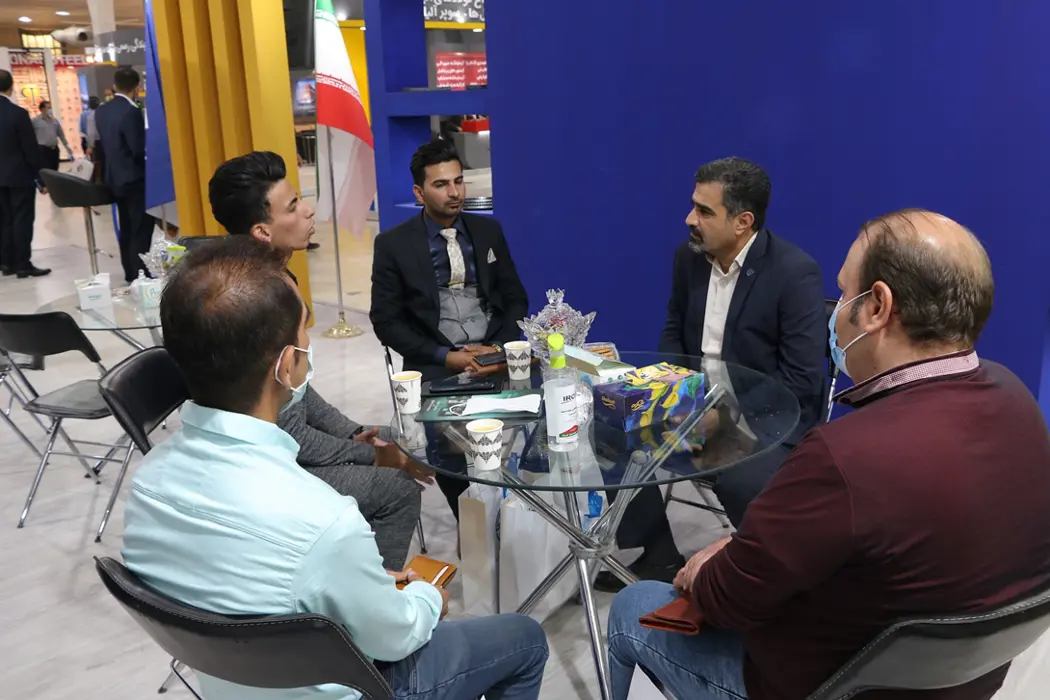 حضور بازدید کنندگان و تامین کنندگان محترم از غرفه مجتمع در هجدهمین نمایشگاه بین المللی متافوند تبریز